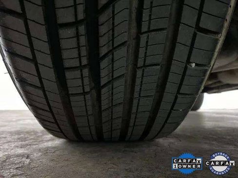 Used 2025 Nissan Frontier SV image 91