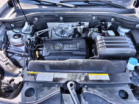 Used 2021 Volkswagen Atlas Cross Sport SE FWD image 15
