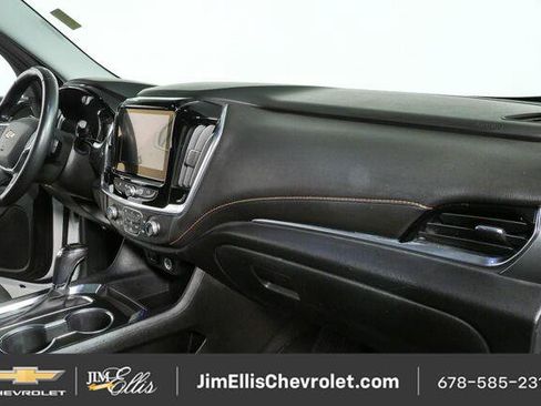 Used 2019 Chevrolet Traverse LT FWD image 21