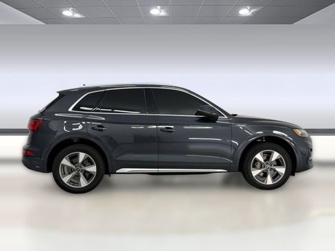 Used 2023 Audi Q5 2.0T Premium Plus w/ Premium Plus Package AWD/4WD image 8