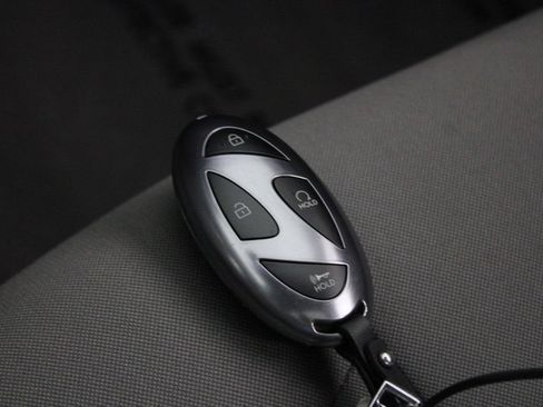 Certified 2026 Hyundai Elantra SEL Sport Premium FWD image 30