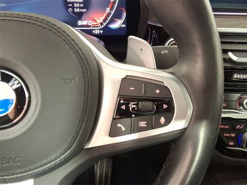 Used 2021 BMW M550i xDrive w/ Dynamic Handling Package image 23