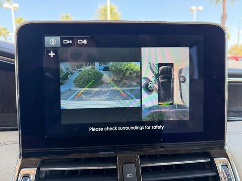 Used 2018 Lincoln Navigator Reserve w/ Technology Package image 16