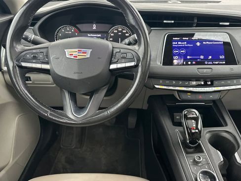 Used 2020 Cadillac XT4 Premium Luxury w/ Driver Awareness Package image 15