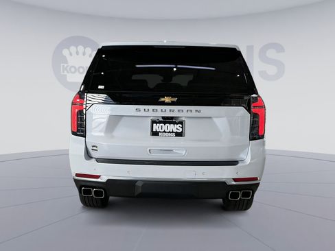 New 2026 Chevrolet Suburban High Country image 15