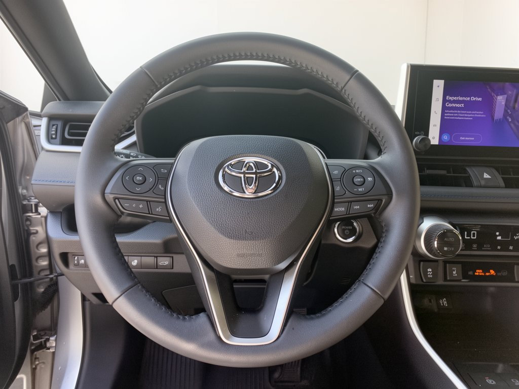 Used 2024 Toyota RAV4 SE w/ Convenience Package AWD/4WD image 10
