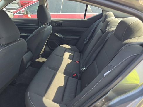 Used 2025 Nissan Altima 2.5 S image 14