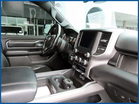 Used 2020 RAM 1500 Big Horn AWD/4WD image 9