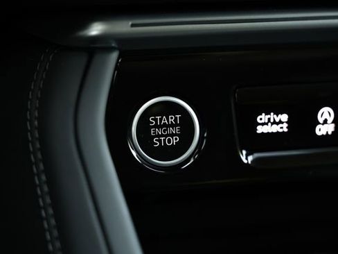 Certified 2025 Audi Q5 Premium Plus w/ Premium Plus image 39