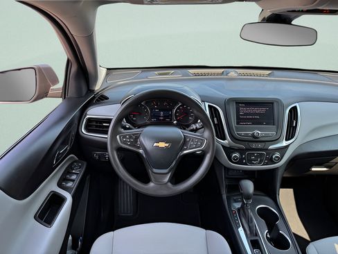 Used 2024 Chevrolet Equinox LS w/ LS Convenience Package AWD/4WD image 7