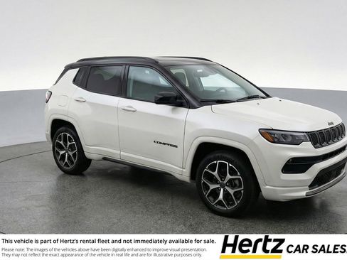 Used 2025 Jeep Compass Limited image 1