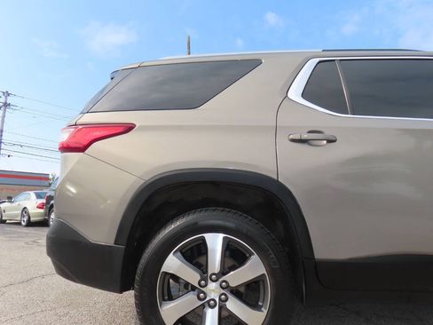 Used 2018 Chevrolet Traverse LT FWD image 23