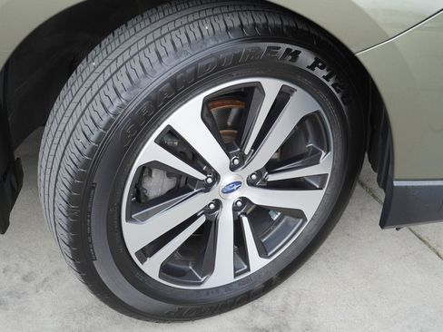 Used 2018 Subaru Outback 2.5i Limited image 10