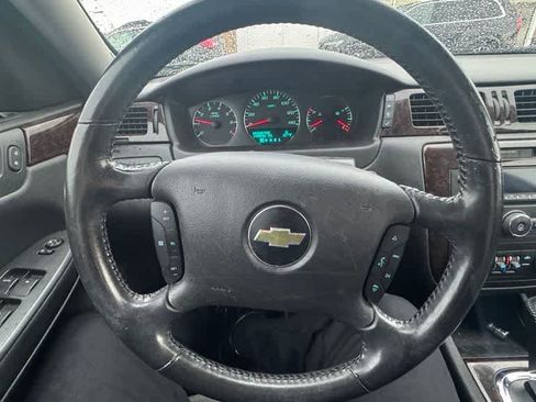 Used 2012 Chevrolet Impala LT FWD image 19