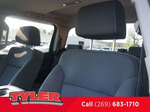 Used 2018 GMC Sierra 1500 SLE w/ SLE Value Package AWD/4WD image 39
