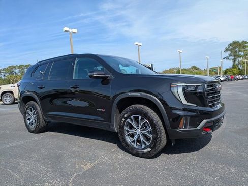 Used 2024 GMC Acadia AT4 w/ Super Cruise Package AWD/4WD image 2