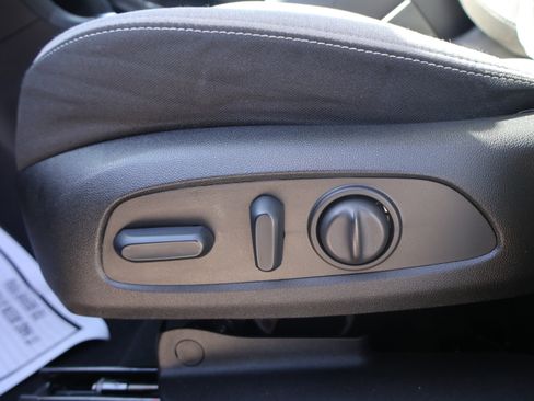Used 2024 Chevrolet Equinox LS w/ LS Convenience Package FWD image 36