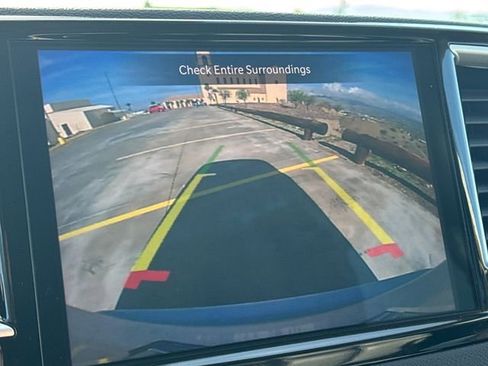 Used 2024 Chrysler Pacifica Touring-L image 20