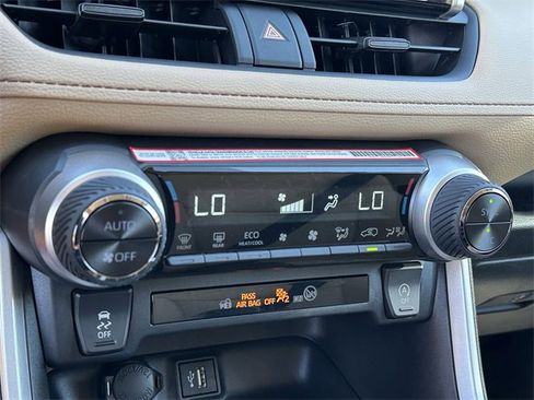 New 2025 Toyota RAV4 XLE w/ Convenience Package image 18
