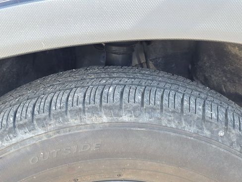 Used 2024 Subaru Ascent Premium w/ Convenience Package image 31