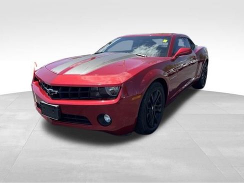 Used 2013 Chevrolet Camaro LT RWD image 3