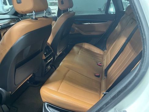Used 2019 BMW X6 xDrive50i image 9