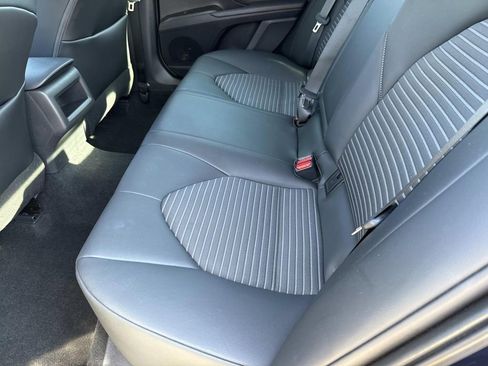 Used 2022 Toyota Camry SE image 21
