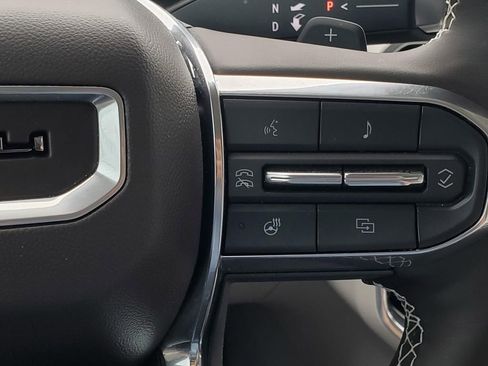Certified 2025 GMC Acadia Denali FWD image 28