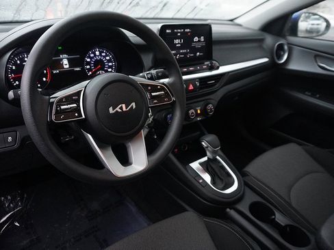 Used 2023 Kia Forte LXS w/ LXS Technology Package image 24