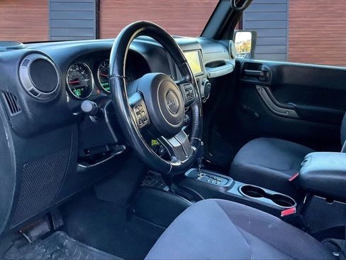 Used 2015 Jeep Wrangler Sport image 12