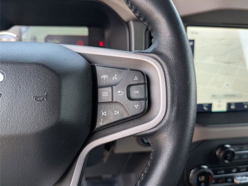 Used 2024 Ford Bronco Wildtrak image 27