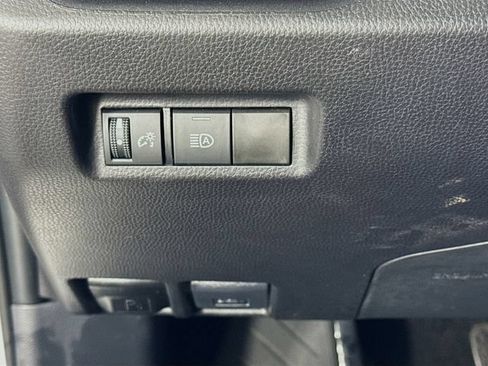 Certified 2025 Toyota RAV4 LE AWD/4WD image 11