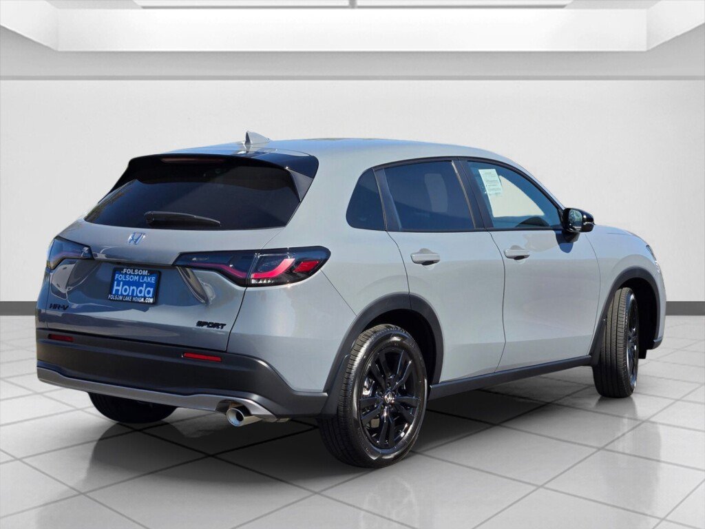 Certified 2027 Honda HR-V Sport image 5