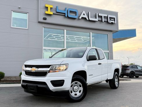 Used 2017 Chevrolet Colorado W/T w/ WT Convenience Package RWD image 1