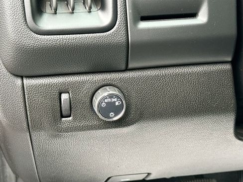 Used 2020 Chevrolet Colorado LT image 10