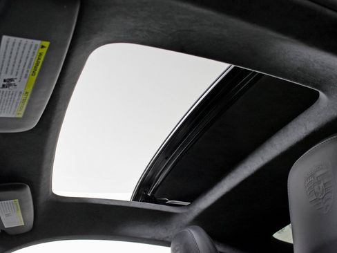 Used 2016 Porsche 911 Turbo image 20