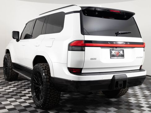 Used 2025 Lexus GX 550 w/ Cold Area Package AWD/4WD image 5