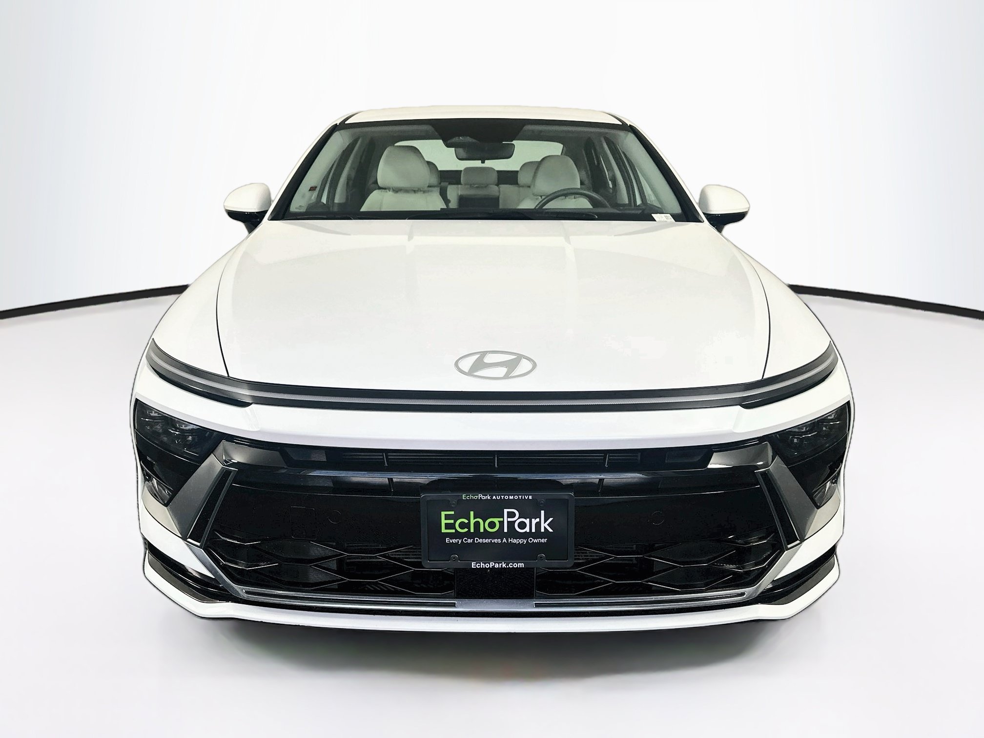 Used 2025 Hyundai Sonata SEL FWD image 2
