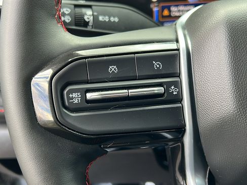 Certified 2023 Chevrolet Colorado Z71 w/ Z71 Convenience Package 2 image 28