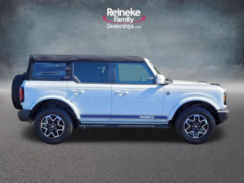 Used 2024 Ford Bronco Outer Banks AWD/4WD image 4