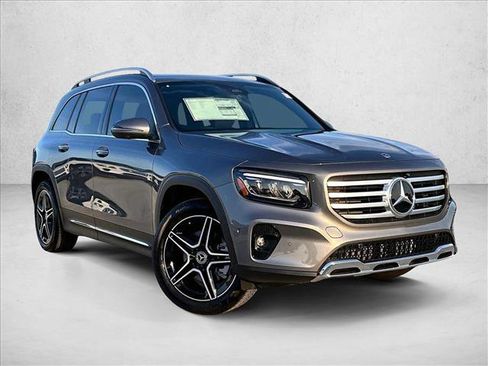 New 2026 Mercedes-Benz GLB 250 4MATIC image 2