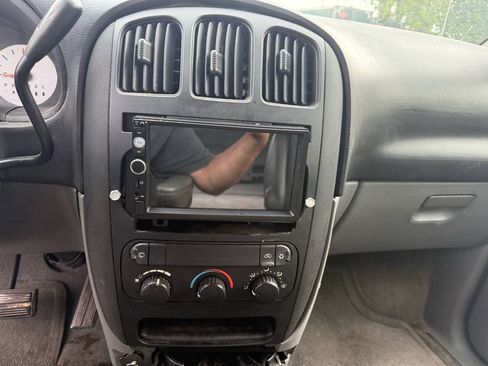 Used 2007 Dodge Caravan SE w/ Popular Equipment Group I FWD image 17