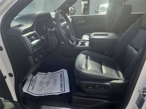 Used 2023 Chevrolet Suburban Z71 w/ Z71 Off-Road Package image 18