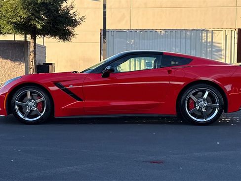 Used 2015 Chevrolet Corvette Stingray Coupe w/ 3LT Preferred Equipment Group image 11
