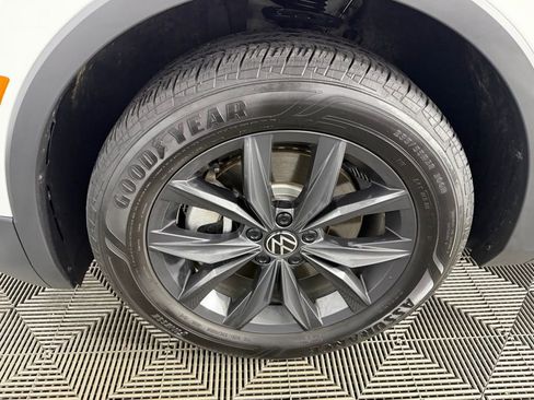 Used 2024 Volkswagen Tiguan Wolfsburg Edition image 12