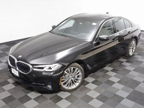 Certified 2023 BMW 530i xDrive 530i xDrive w/ Premium Package image 2