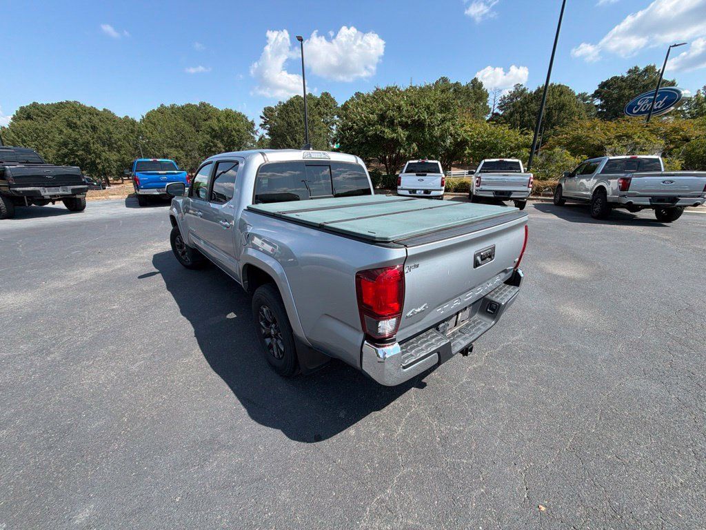 Used 2020 Toyota Tacoma SR5 AWD/4WD image 21