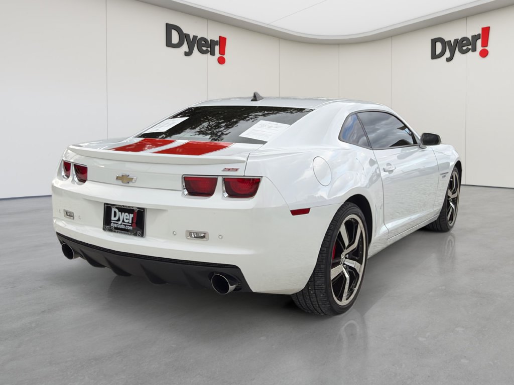 Used 2010 Chevrolet Camaro SS w/ RS Package RWD image 5