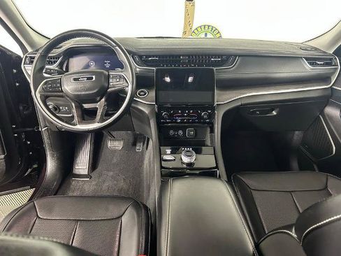 Used 2022 Jeep Grand Cherokee L Limited w/ Luxury Tech Group II AWD/4WD image 7