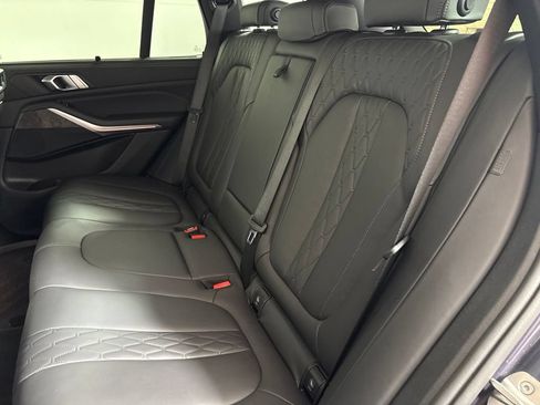 Used 2021 BMW X5 xDrive40i w/ M Sport Package AWD/4WD image 30